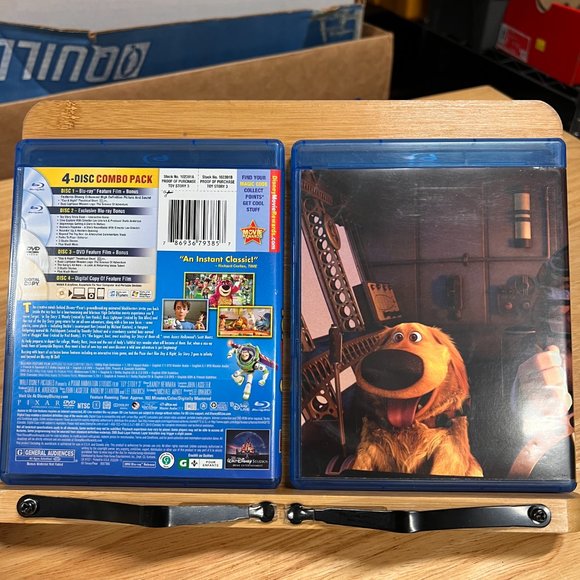 Lot of 2 Blu-ray/DVD Discs Animated Movies Toy Story‎ 3, Up - Picture 2 of 4